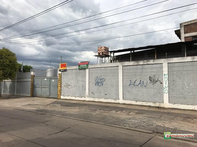 Cdro. Rivadavia 84